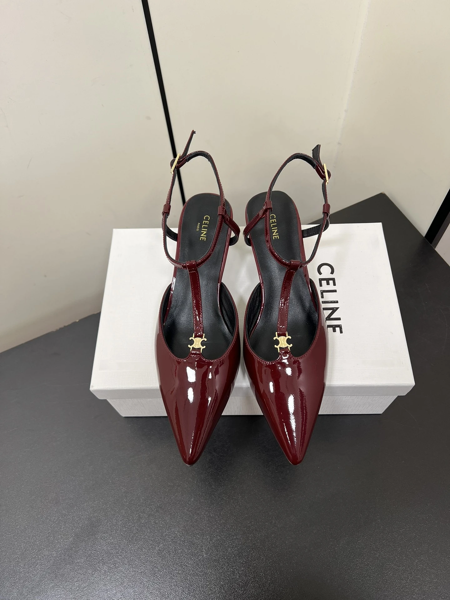 Celine Sandals — 0783ee76