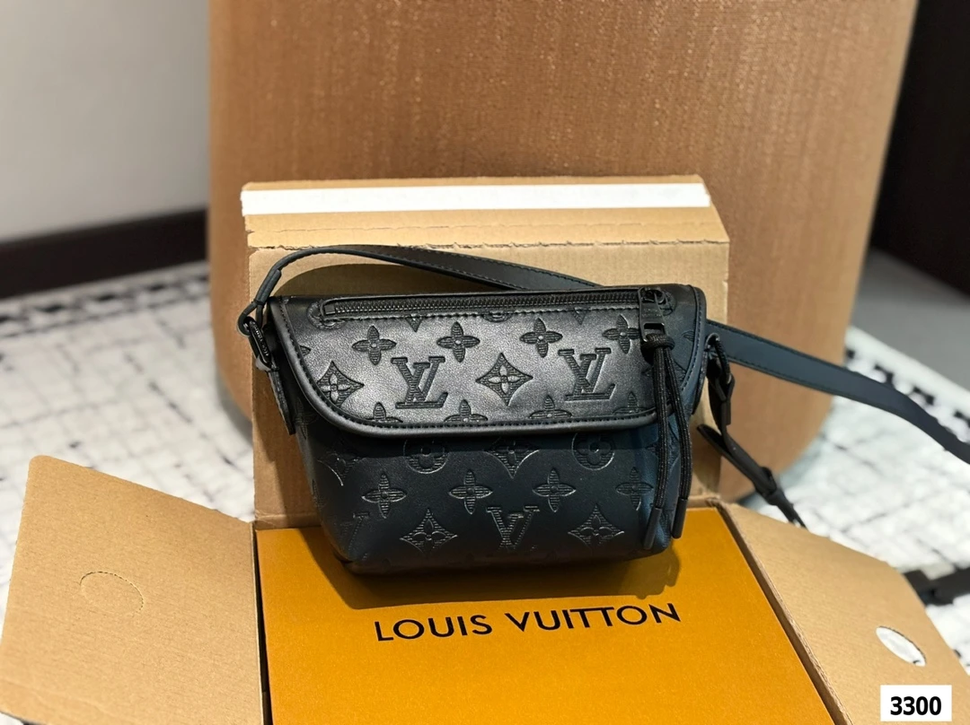 Louis Vuitton Bag — 0a36de98
