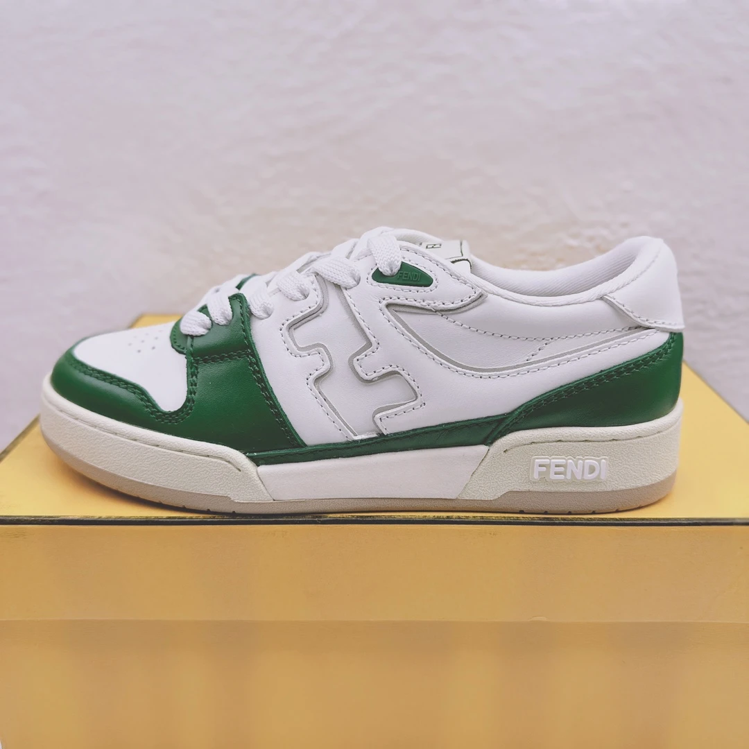 Fendi Sneakers — 3de894ad