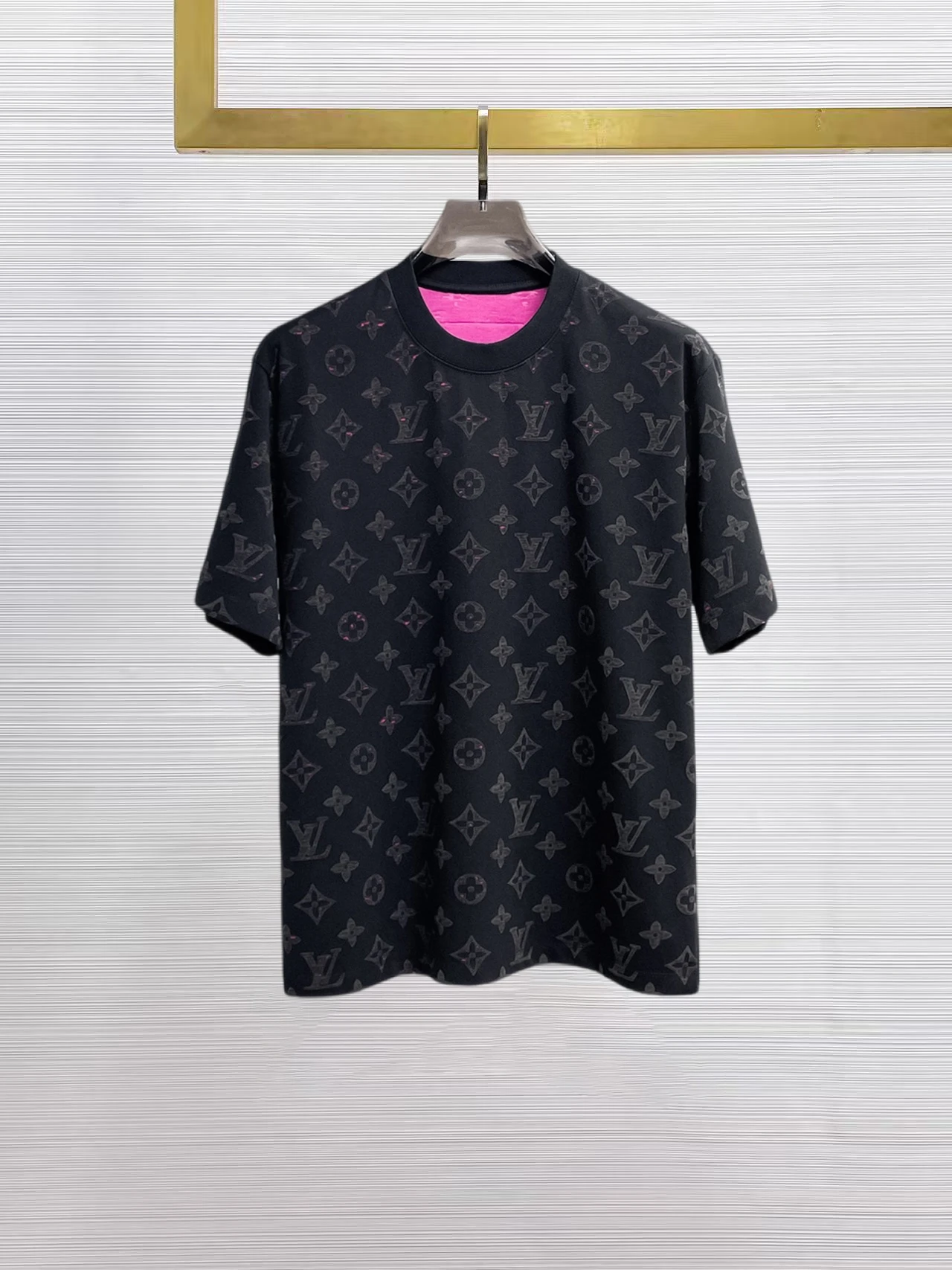 Louis Vuitton T-Shirt — bb723c82