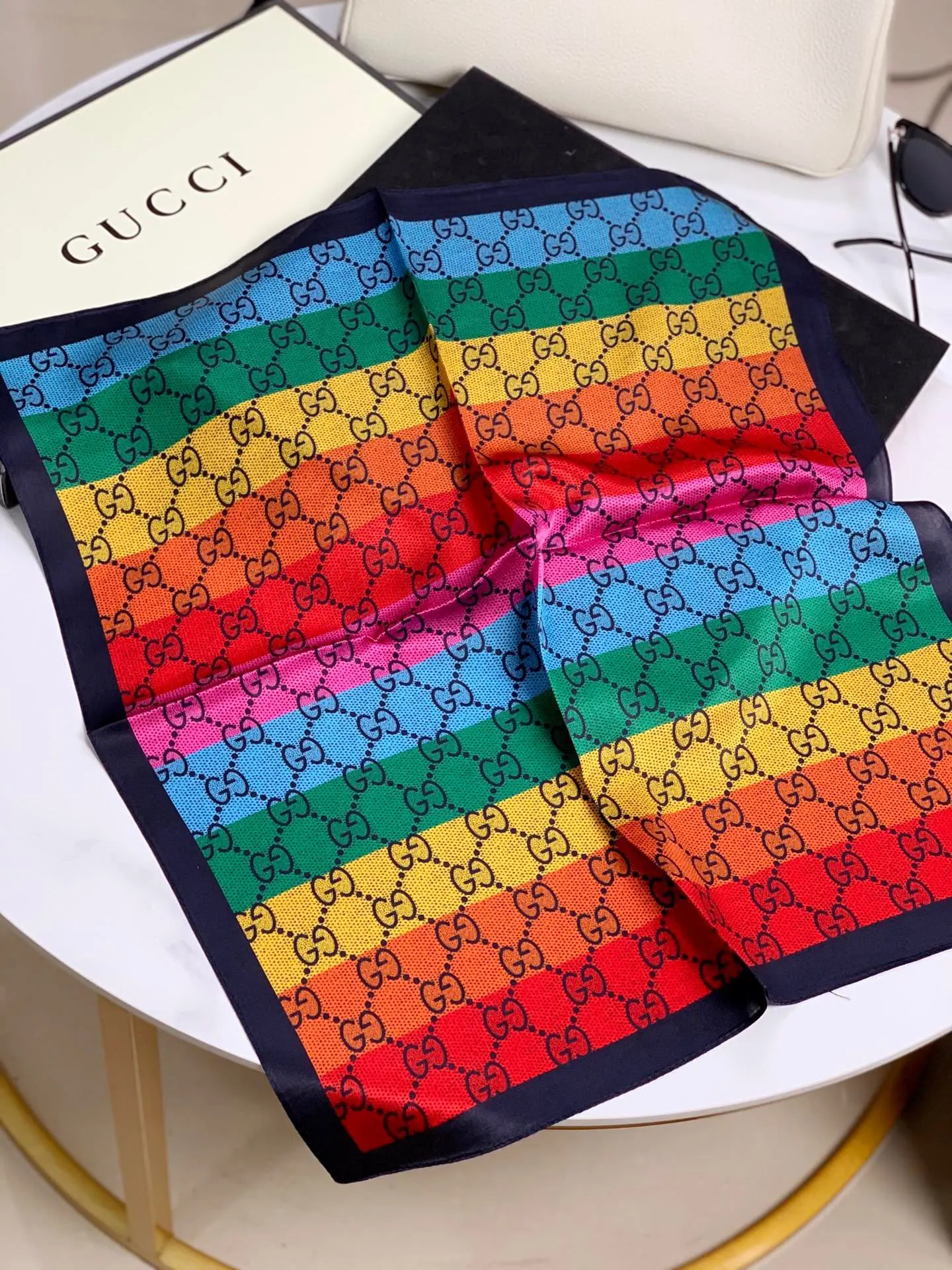 Scarves — 37d2371b