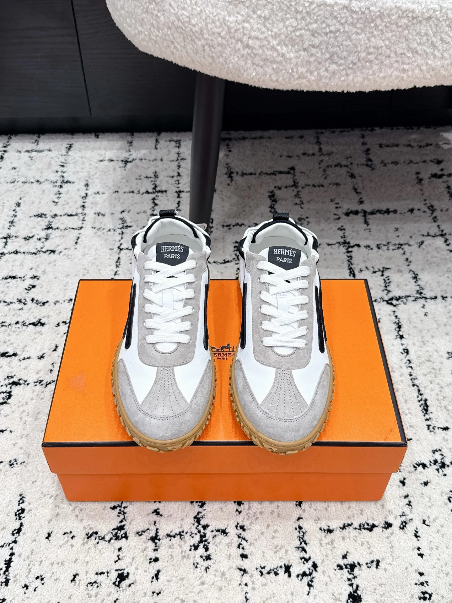 Hermès Sneakers — 48d158f9