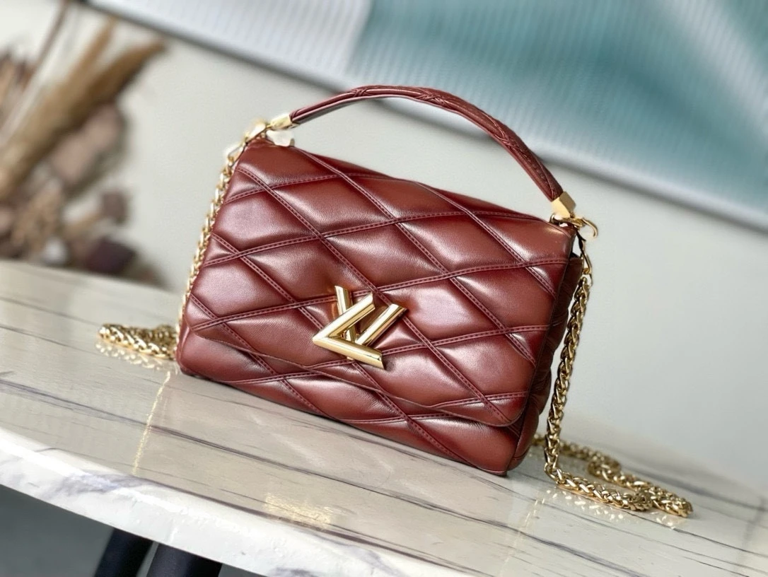 Louis Vuitton Bag — b5be6524