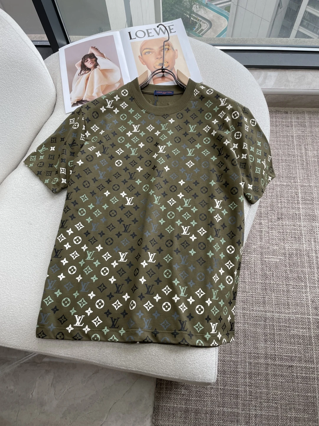 Louis Vuitton T-Shirt — 47af420c