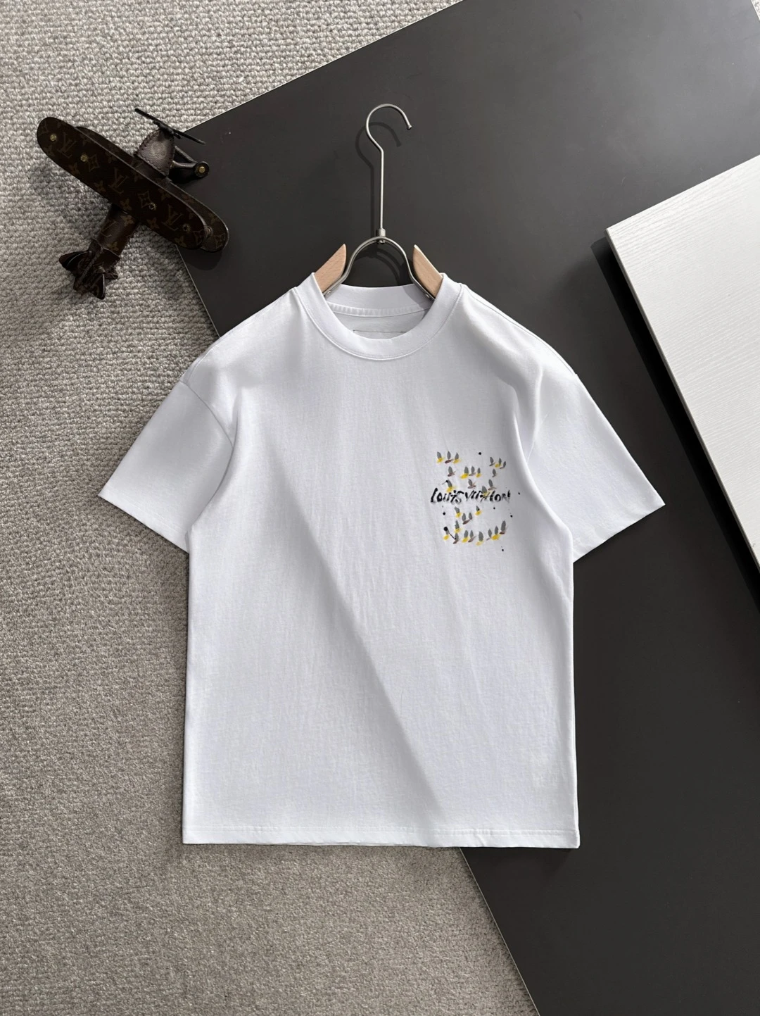 Louis Vuitton T-Shirt — b1e2268d