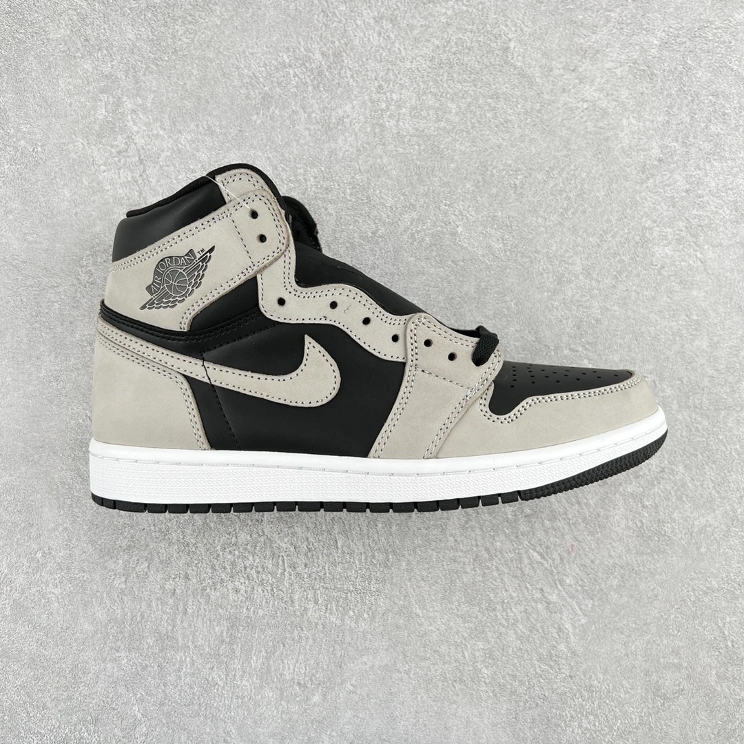Nike Shoes — 0b55f9d9