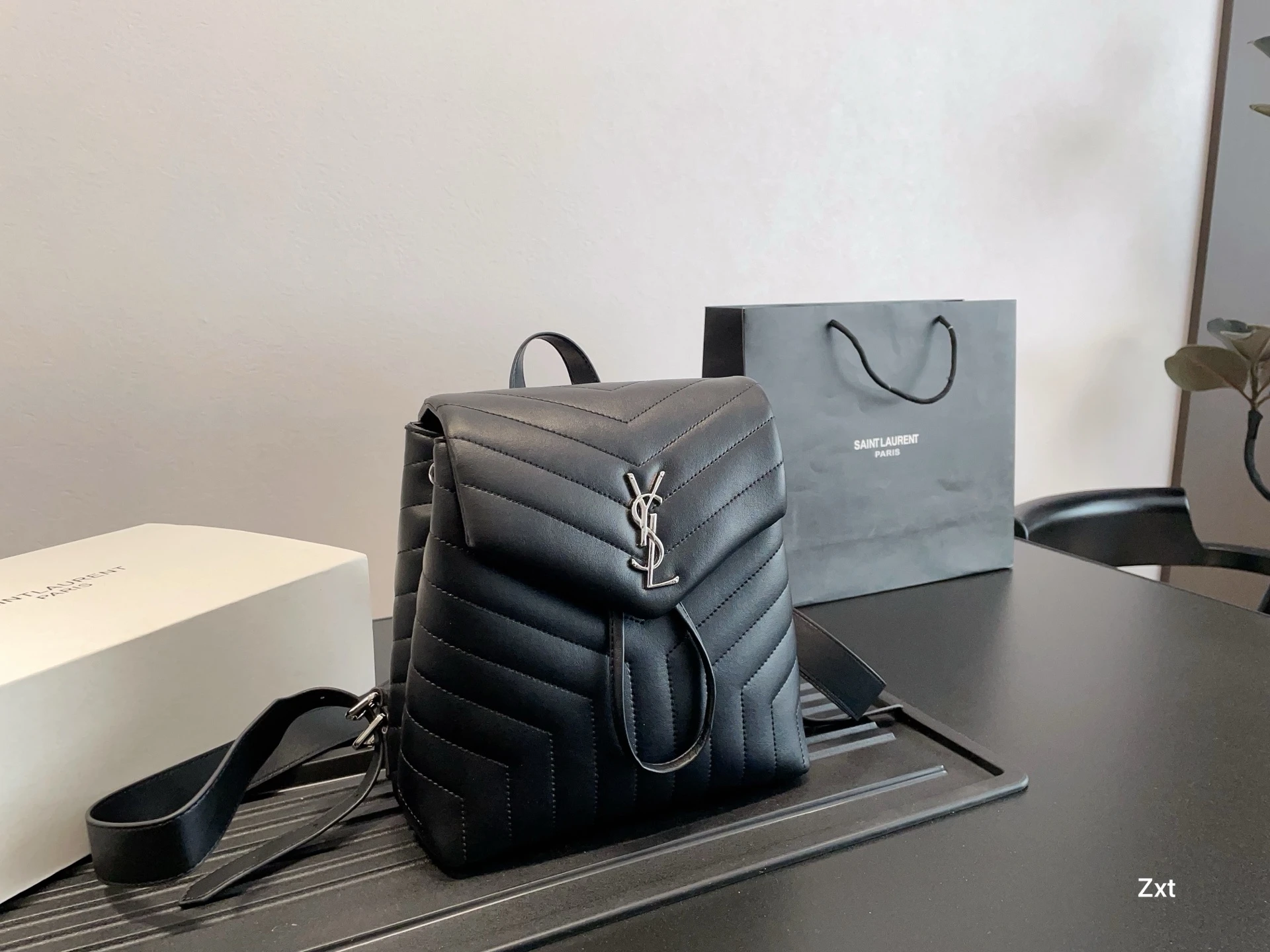 Saint Laurent Bag — 9a95242e