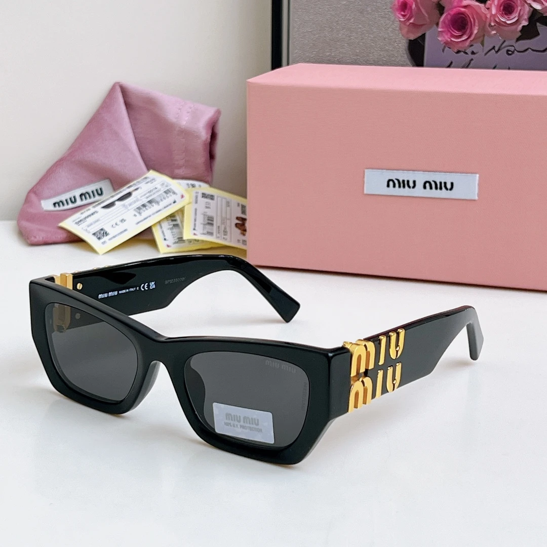 Miu Miu Eyewear — c33e306e
