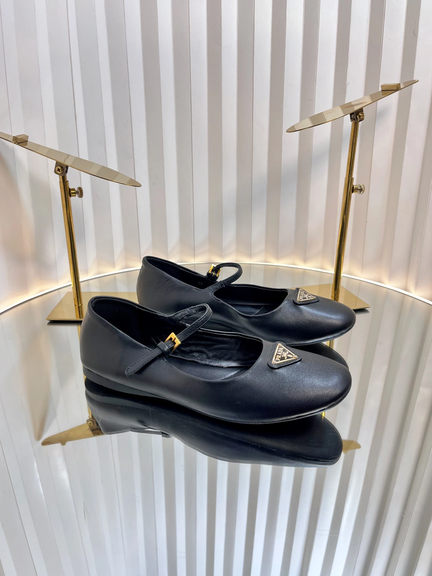 Prada Shoes — d833565c
