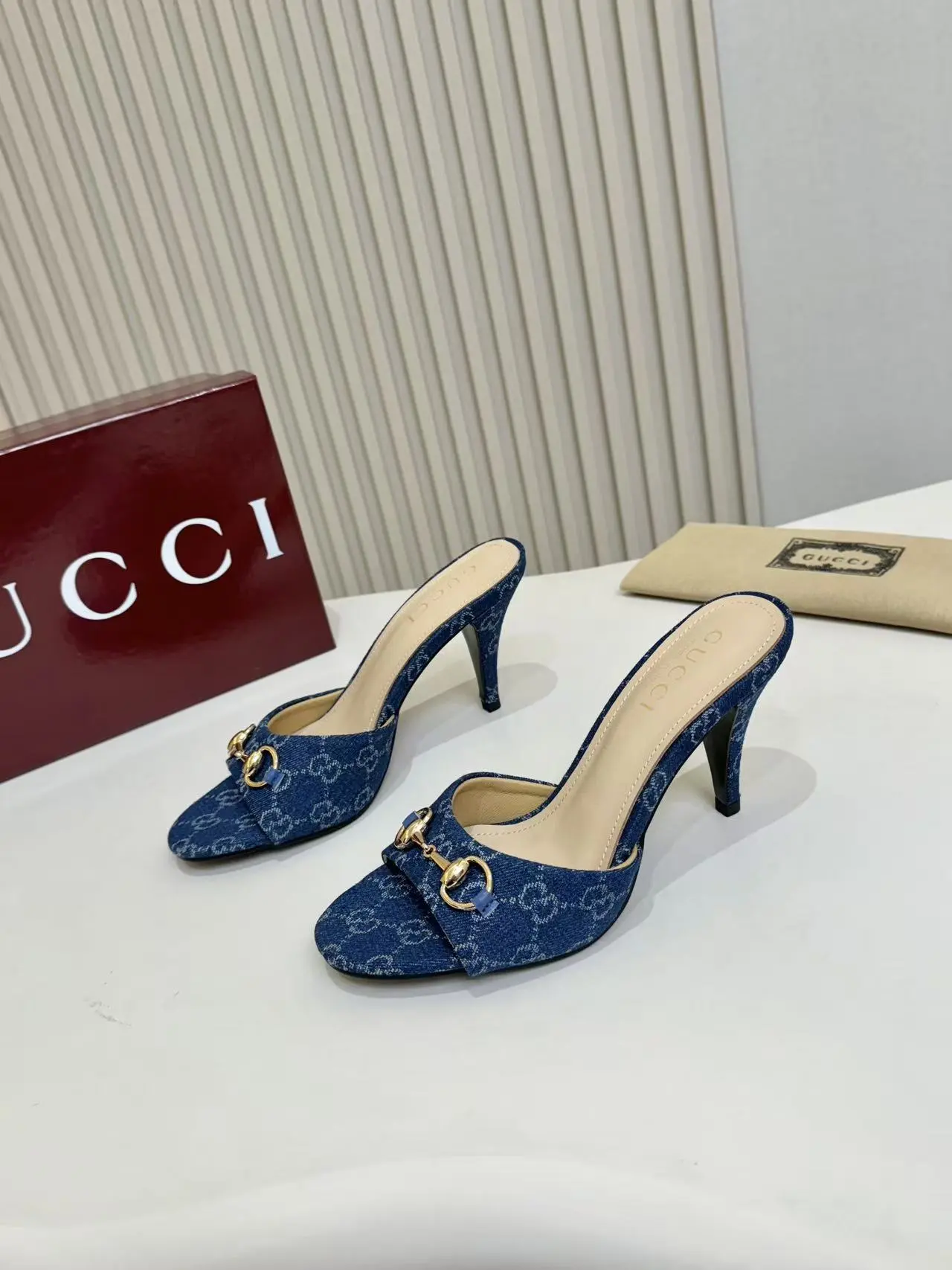 Gucci Shoes — d10ab30e