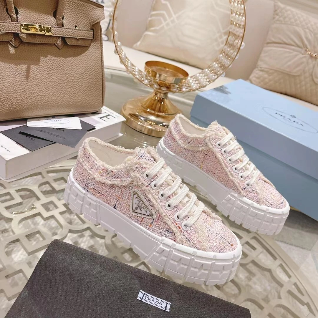 Prada Shoes — 250bfd26