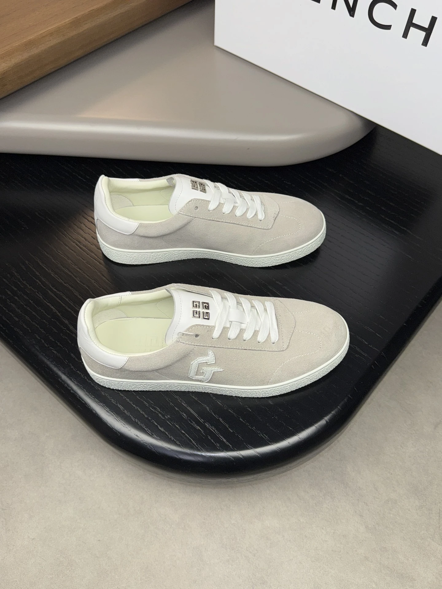 Givenchy Shoes — 92bfebd7