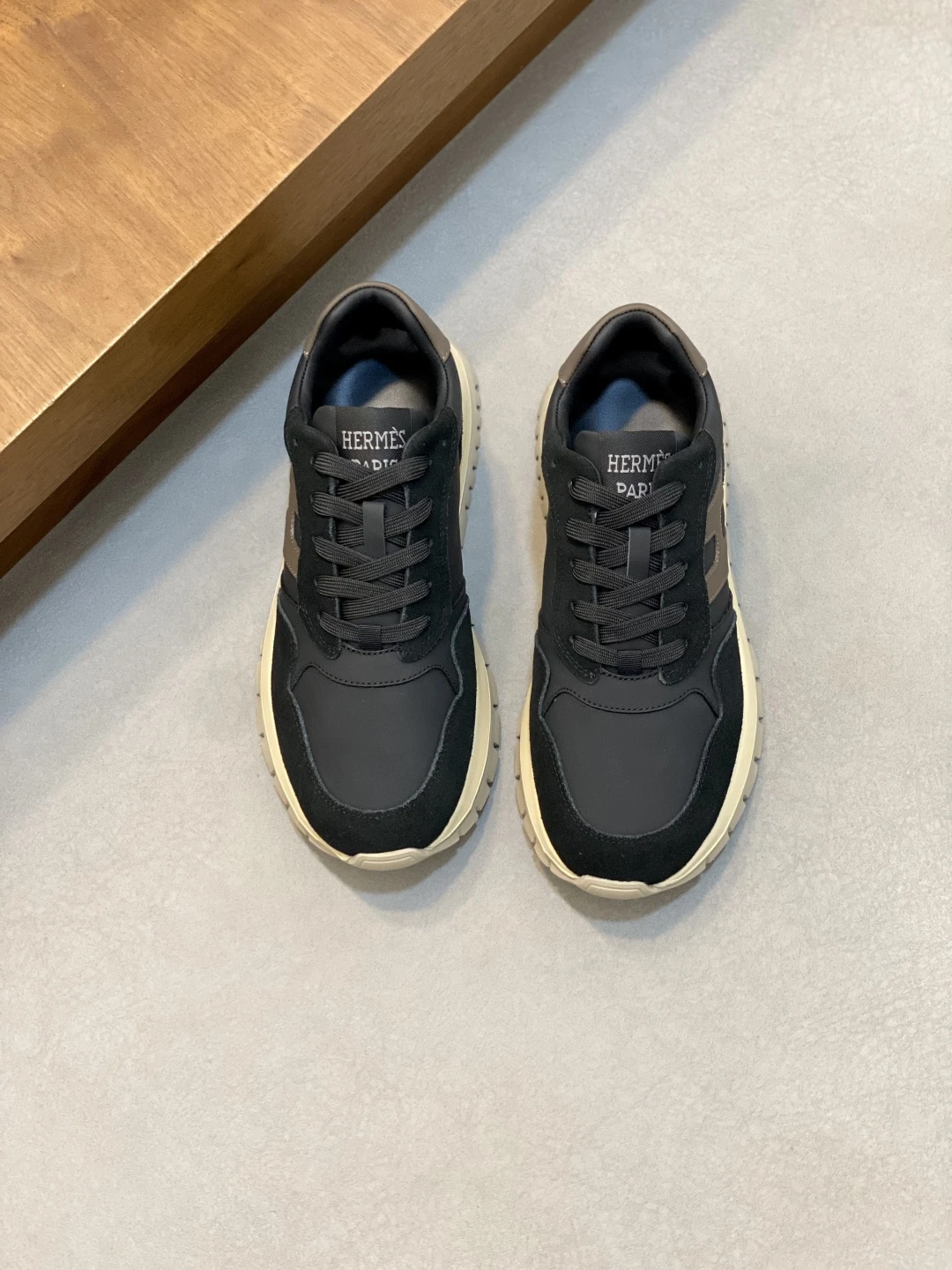 Hermès Sneakers — a4e87659