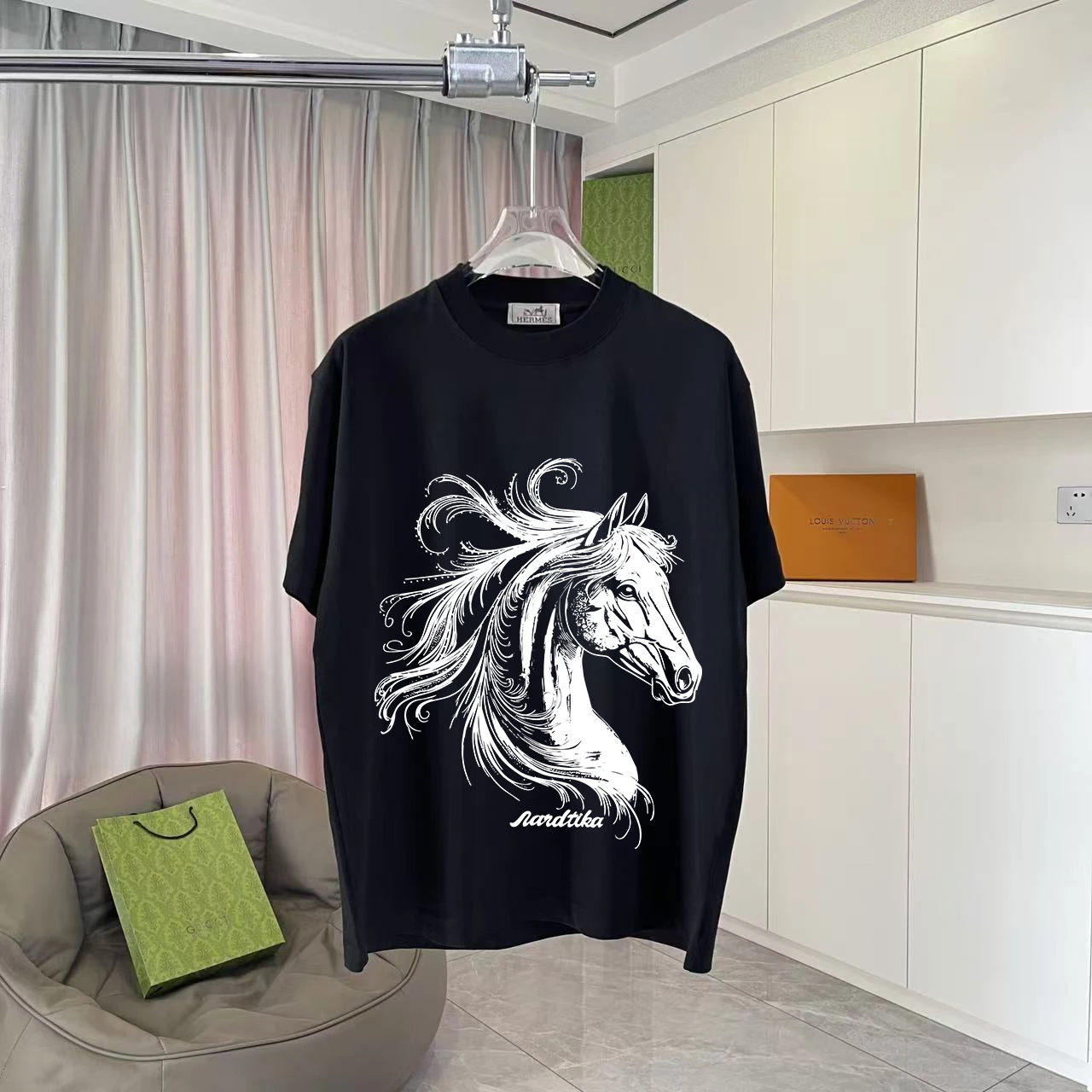 Hermès T-Shirt — 51c5ebd9