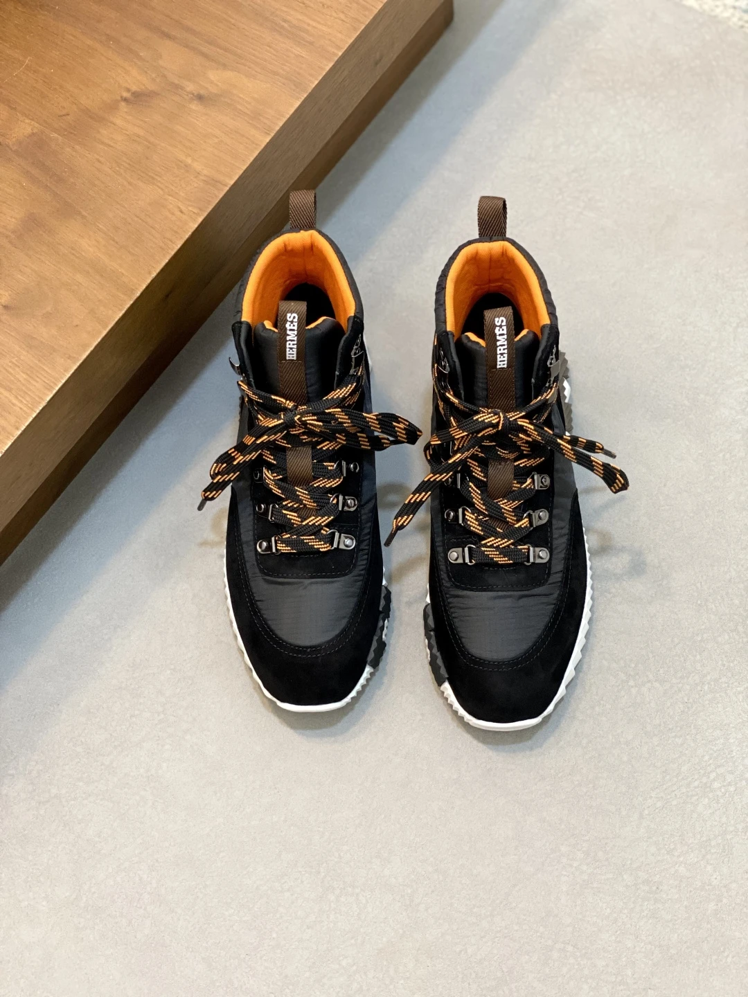 Hermès Sneakers — 51929ef4