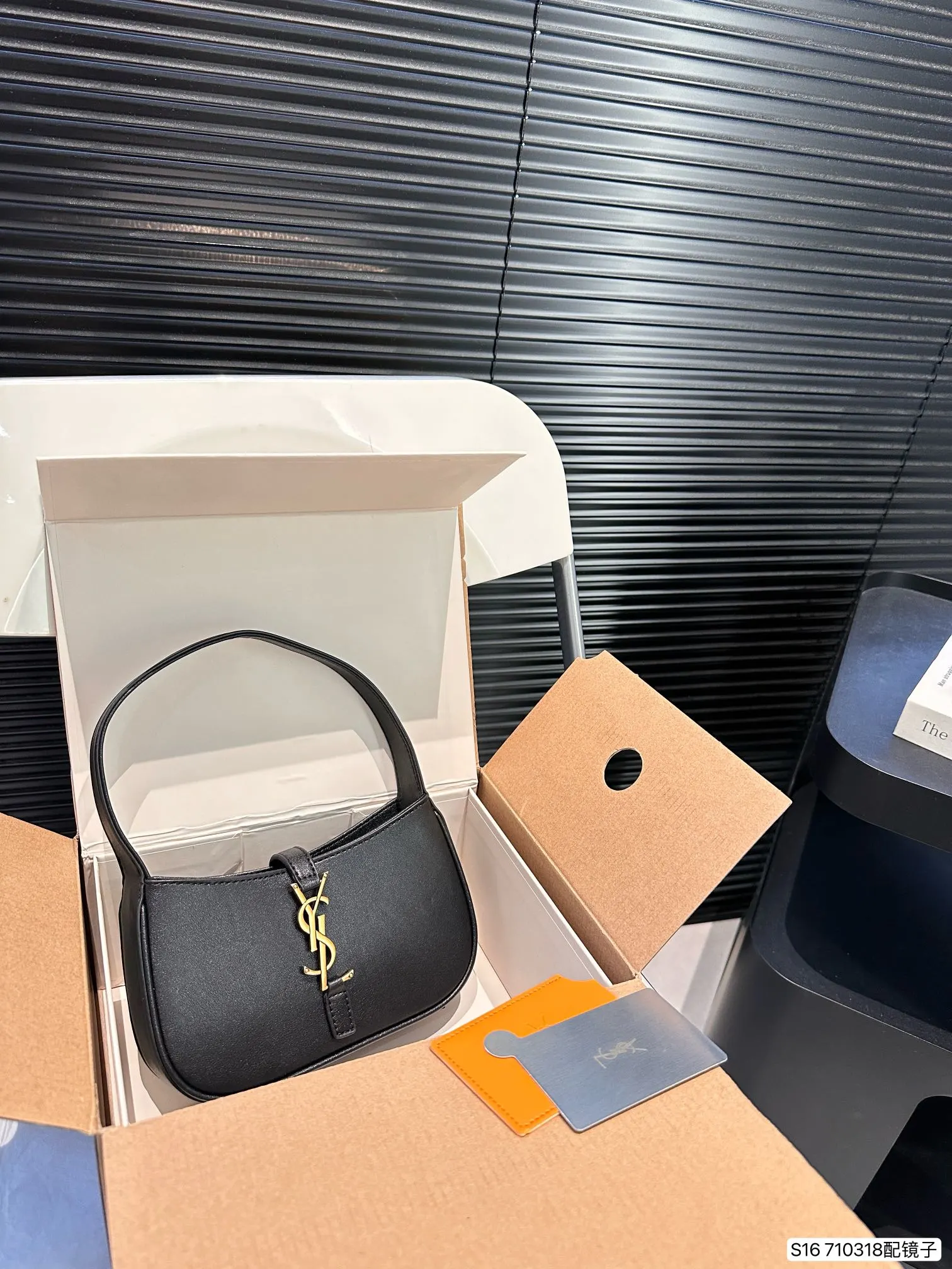 Saint Laurent Handbags — 97bbffd9
