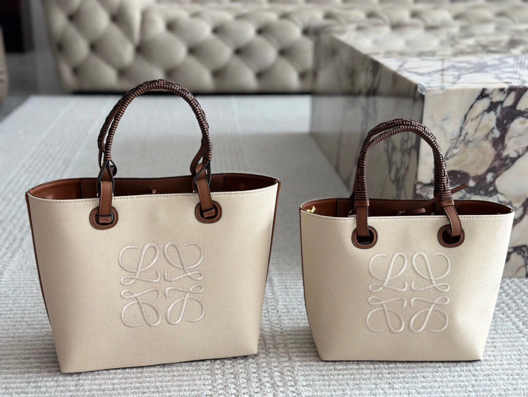 Loewe Bag — f353be91
