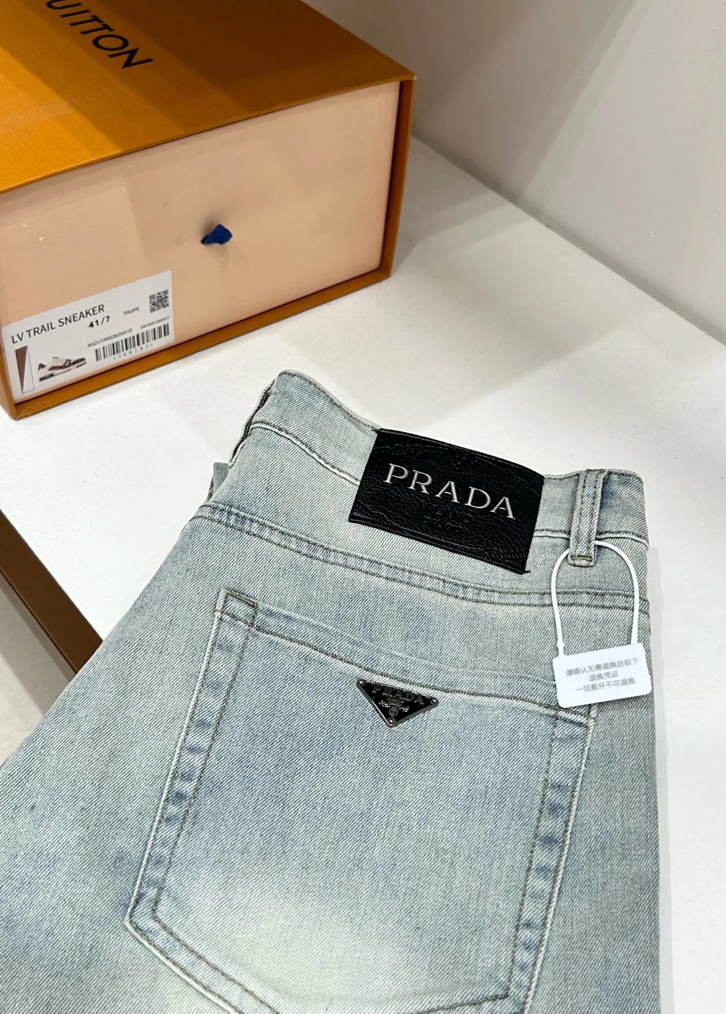 Jeans — d1aa5556
