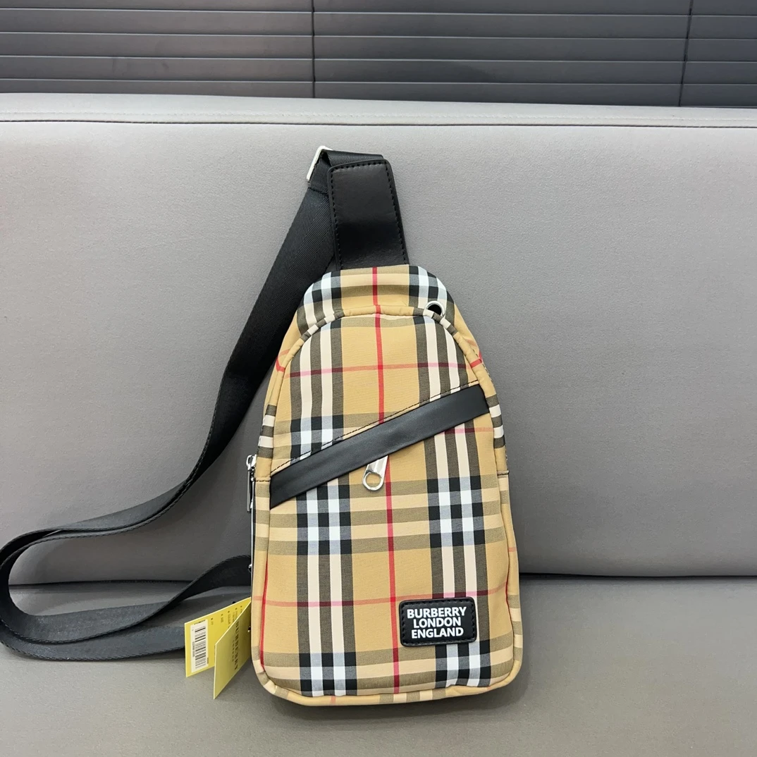 Burberry Bag — d6d00279