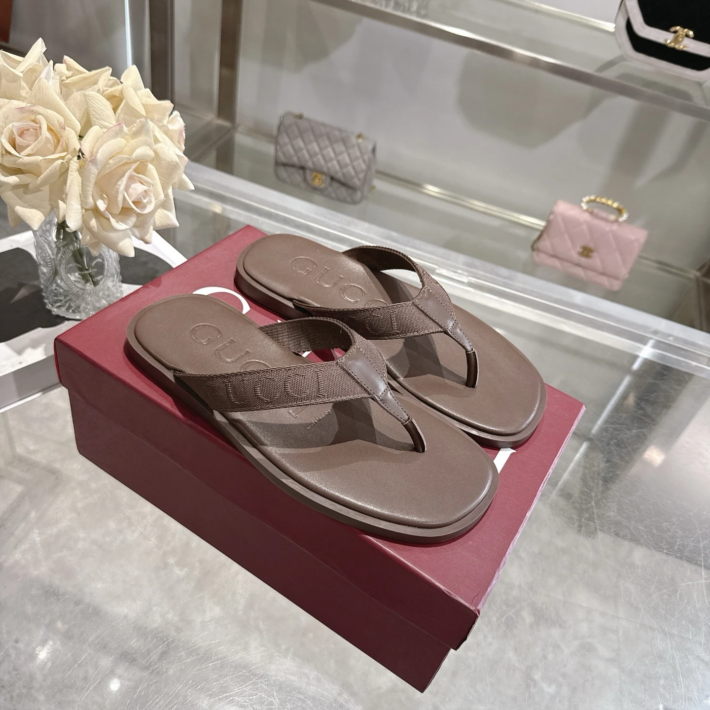 Gucci Slippers — 68f9c107