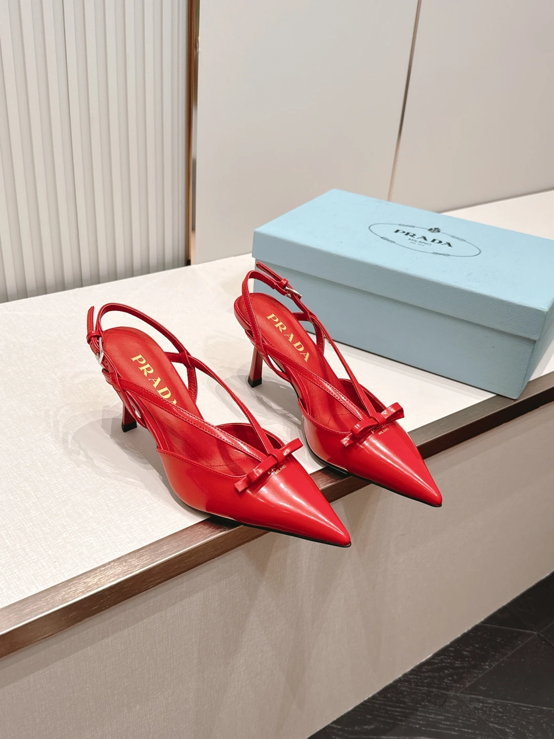 Prada Slippers — 007cb645