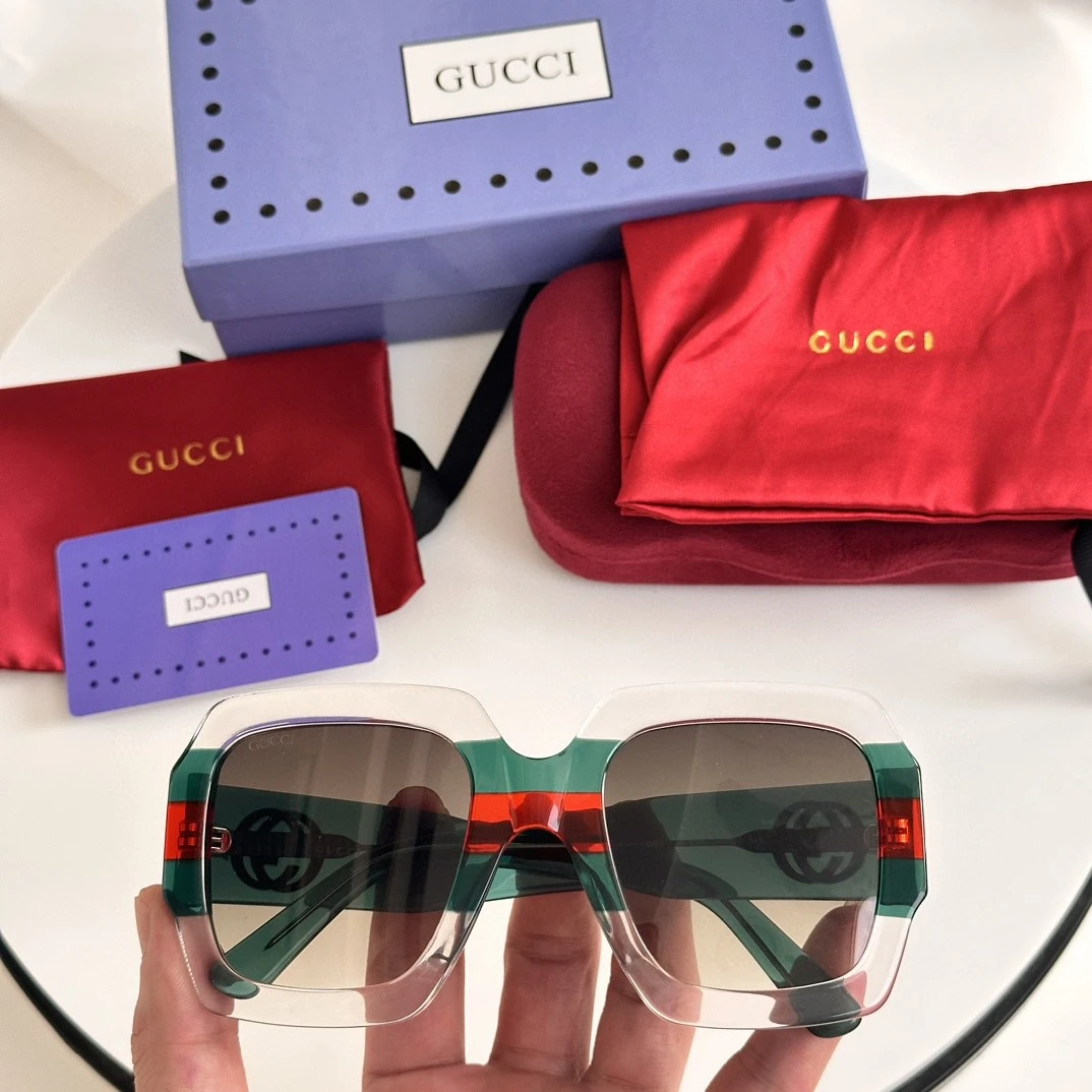 Gucci Eyewear — dfc0afc6