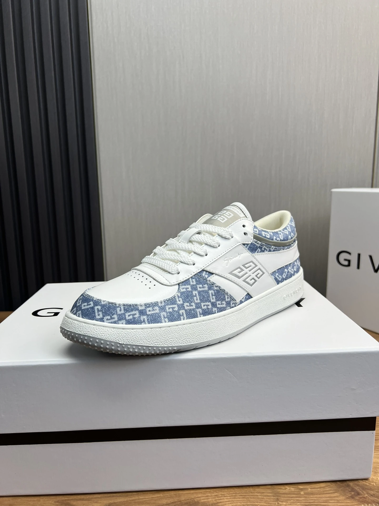 Givenchy Shoes — 20a81a7b