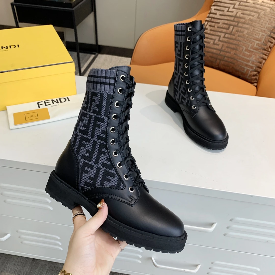 Fendi Boots — 7c10ed63