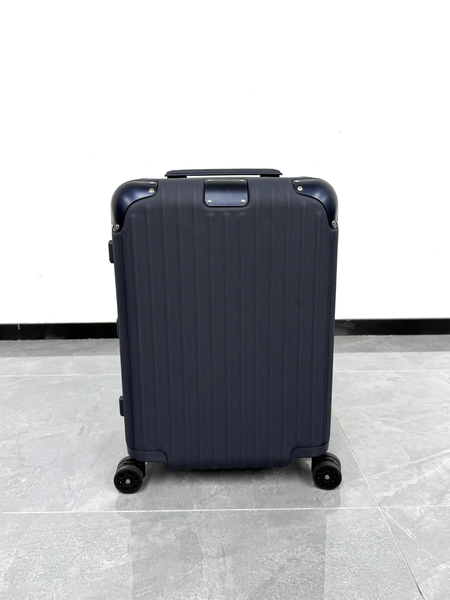Luggage — 36acc252