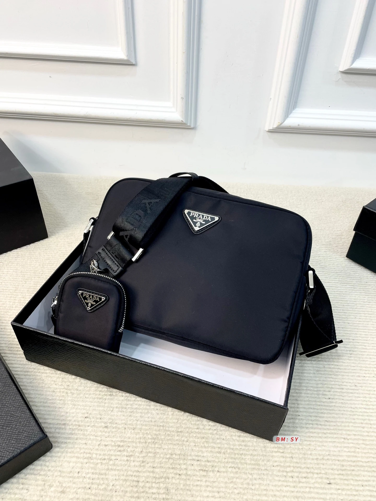 Prada Bag — c7207dd4