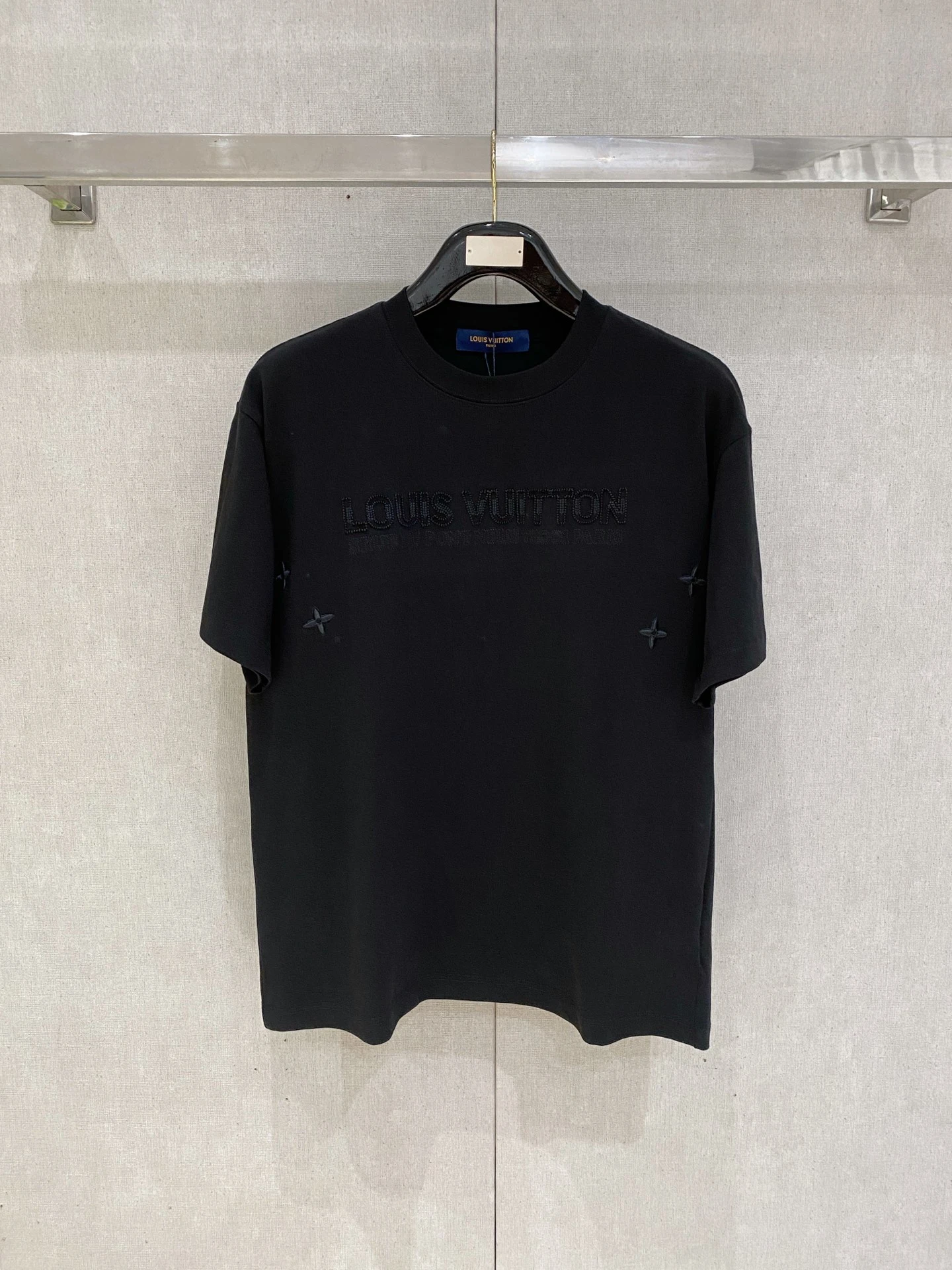 Louis Vuitton T-Shirt — 2ac6e6a4