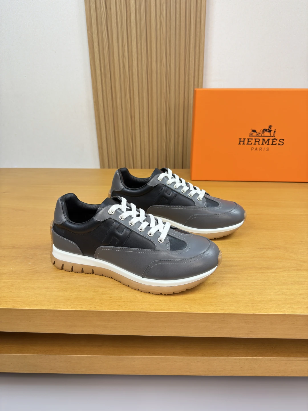 Hermès Sneakers — 323b1e13
