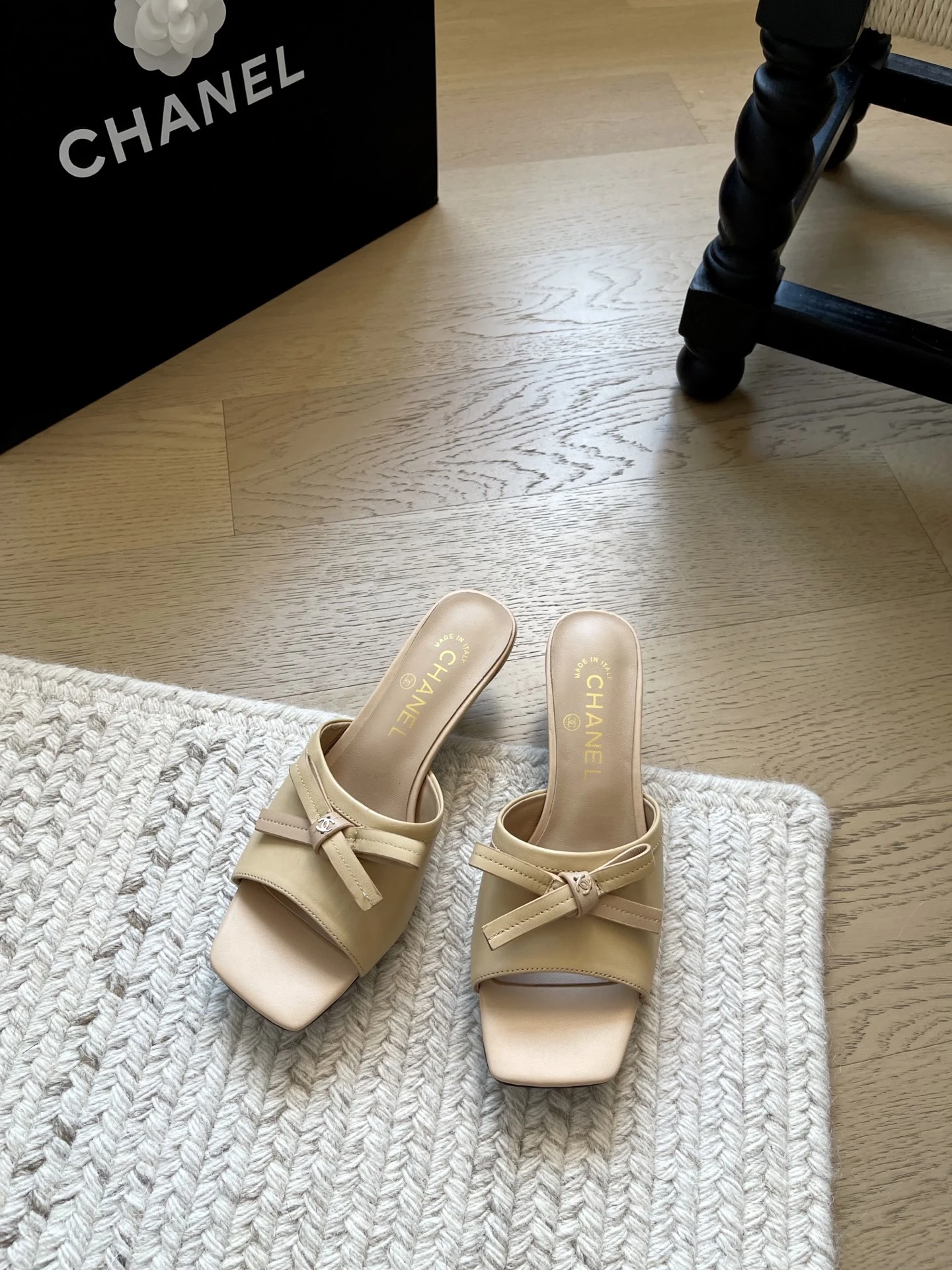 Chanel Slippers — 532fbc17