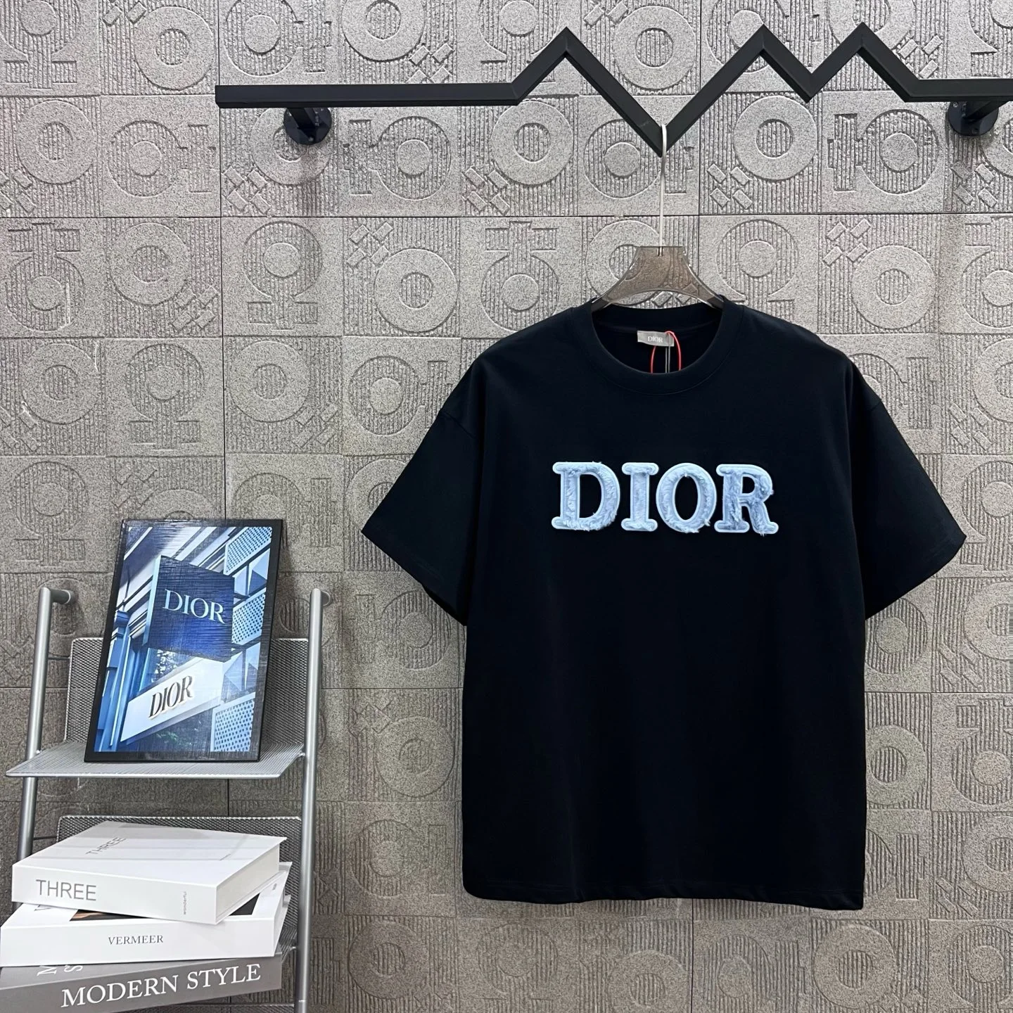 Dior T-Shirt — d8ea4bfb