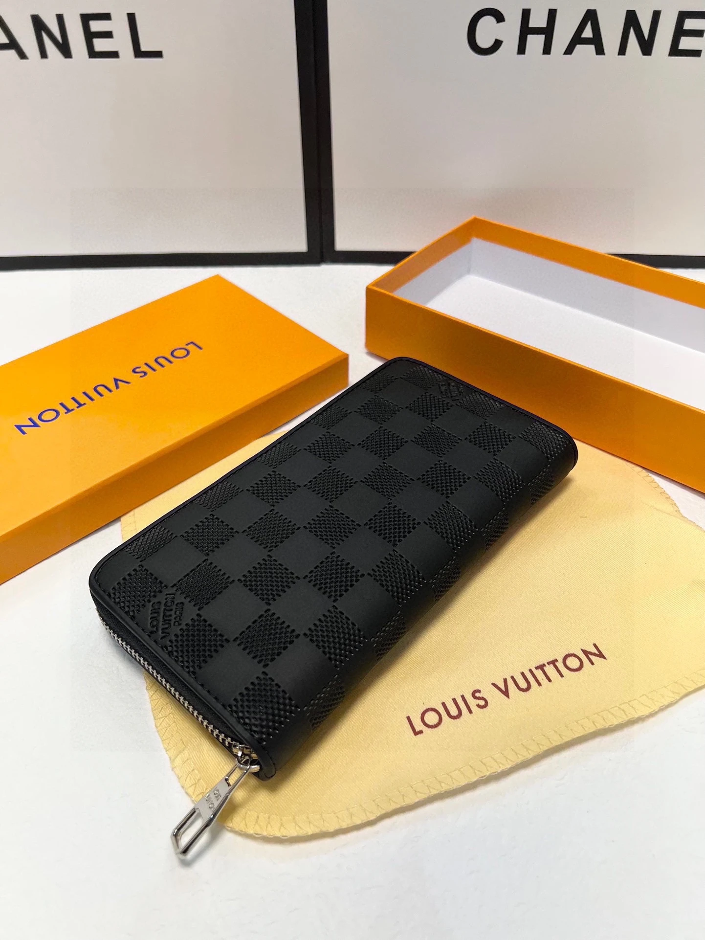 Louis Vuitton Bag — 0a877b69