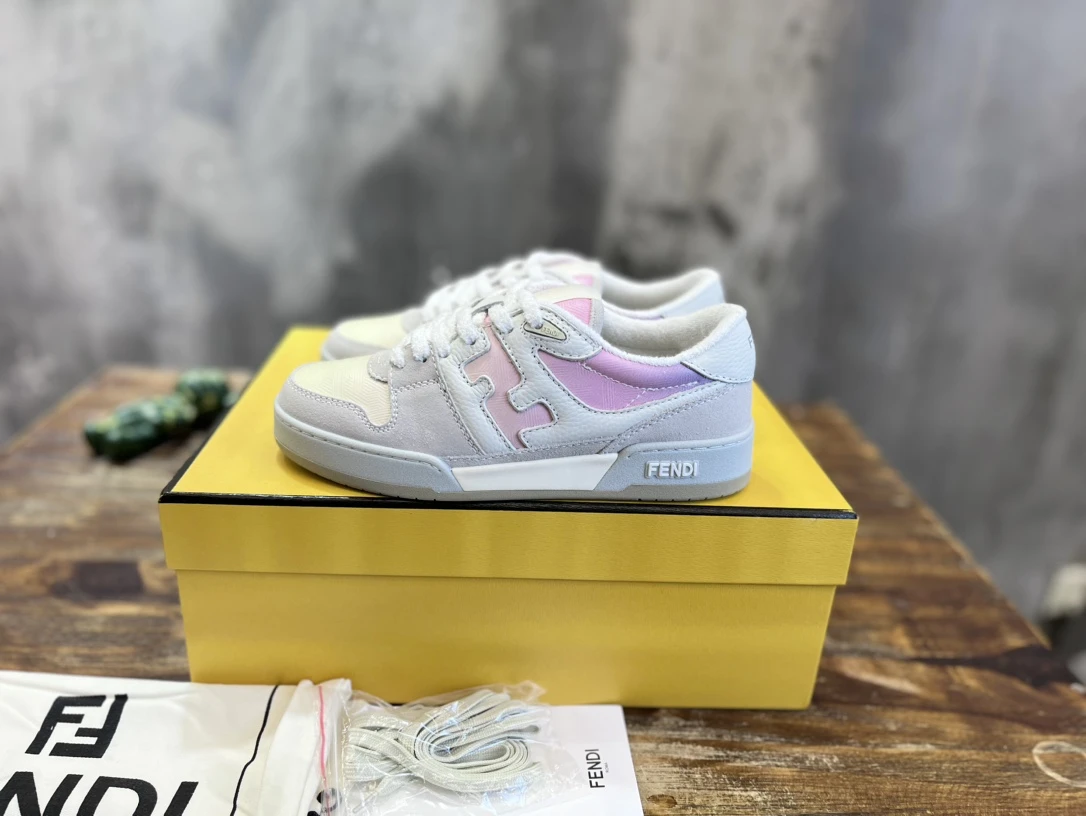 Fendi Sneakers — 20d07c84