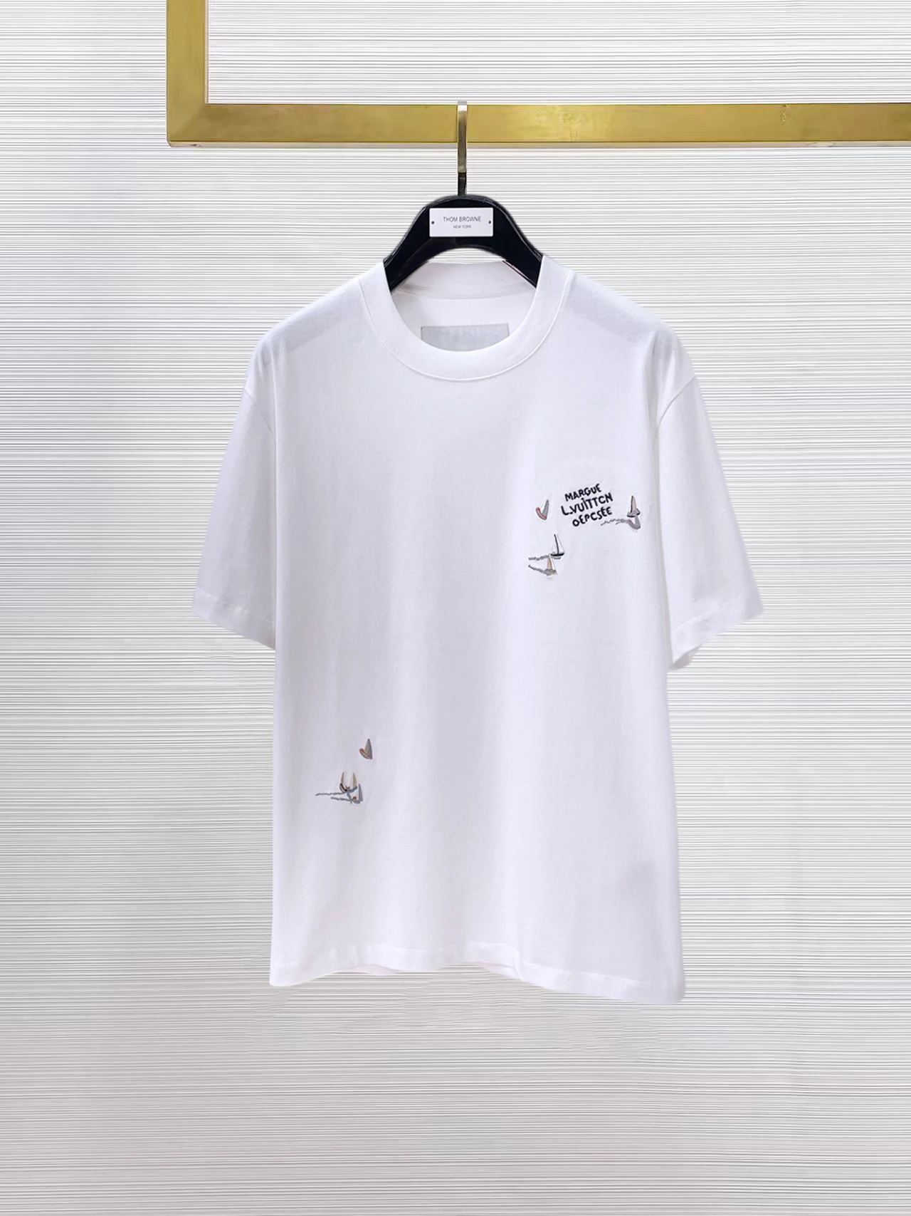 Louis Vuitton T-Shirt — e7bf0c0f