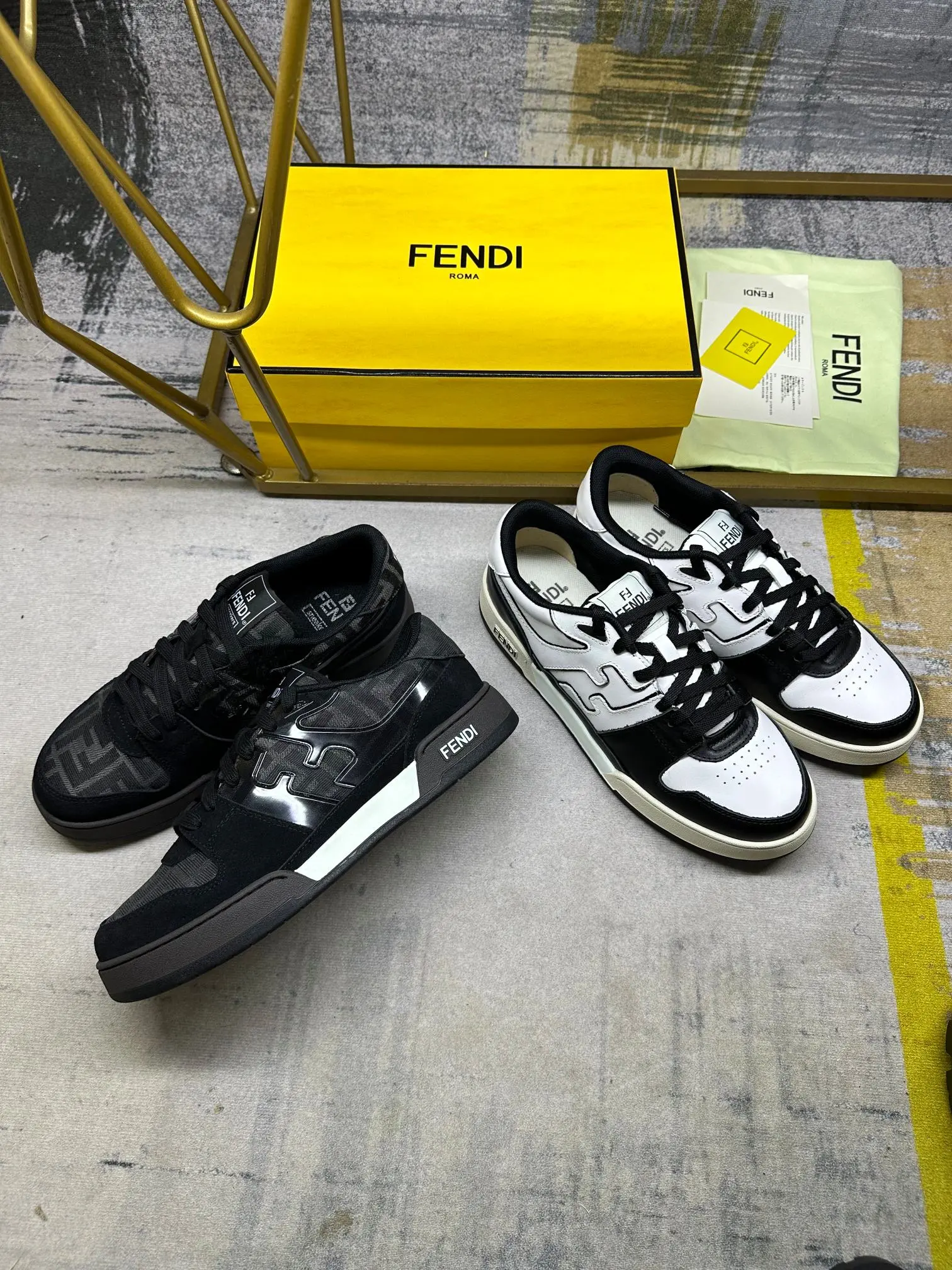 Fendi Sneakers — 7b1bb78b