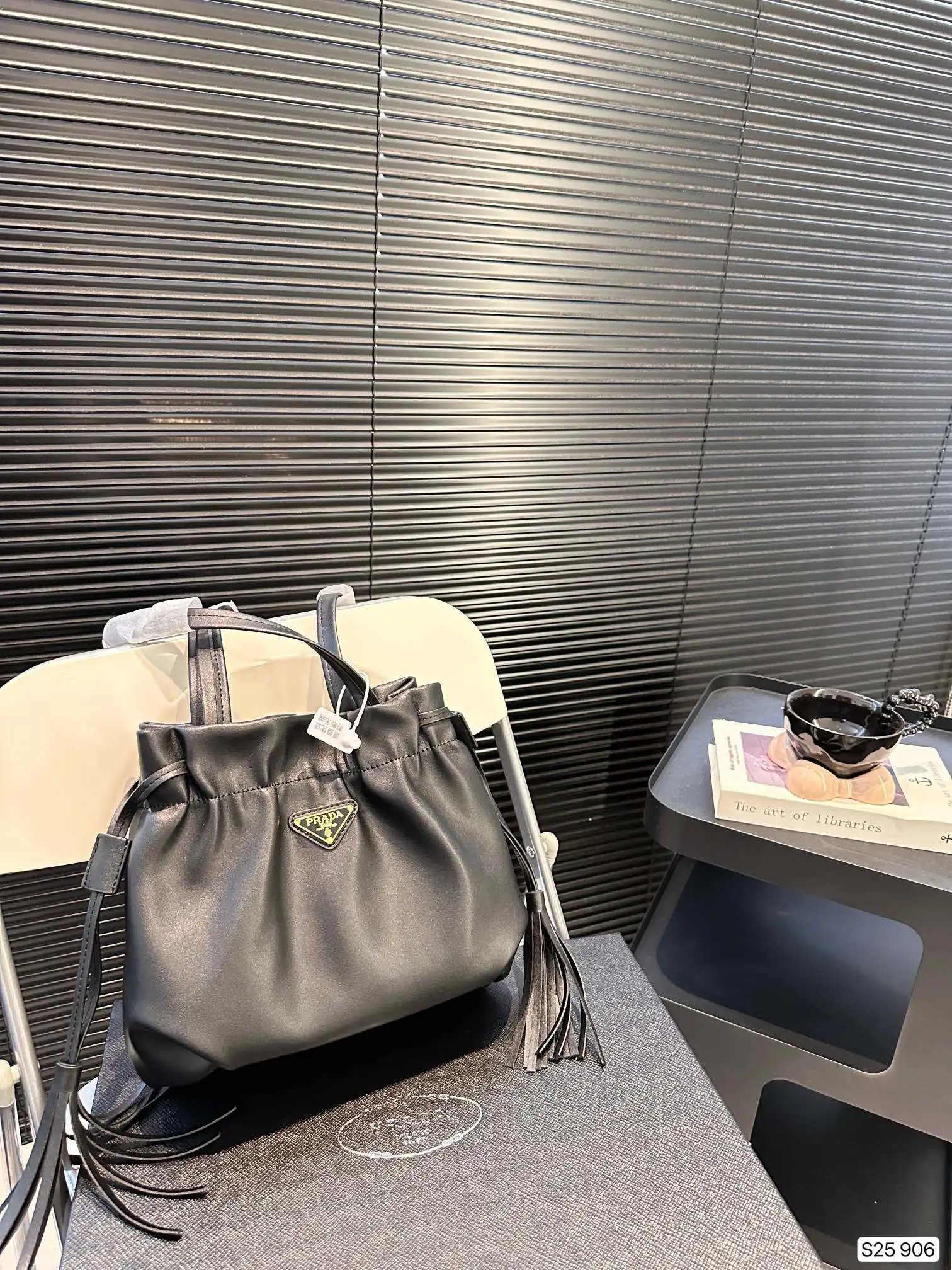 Prada Bag — 9ceee972