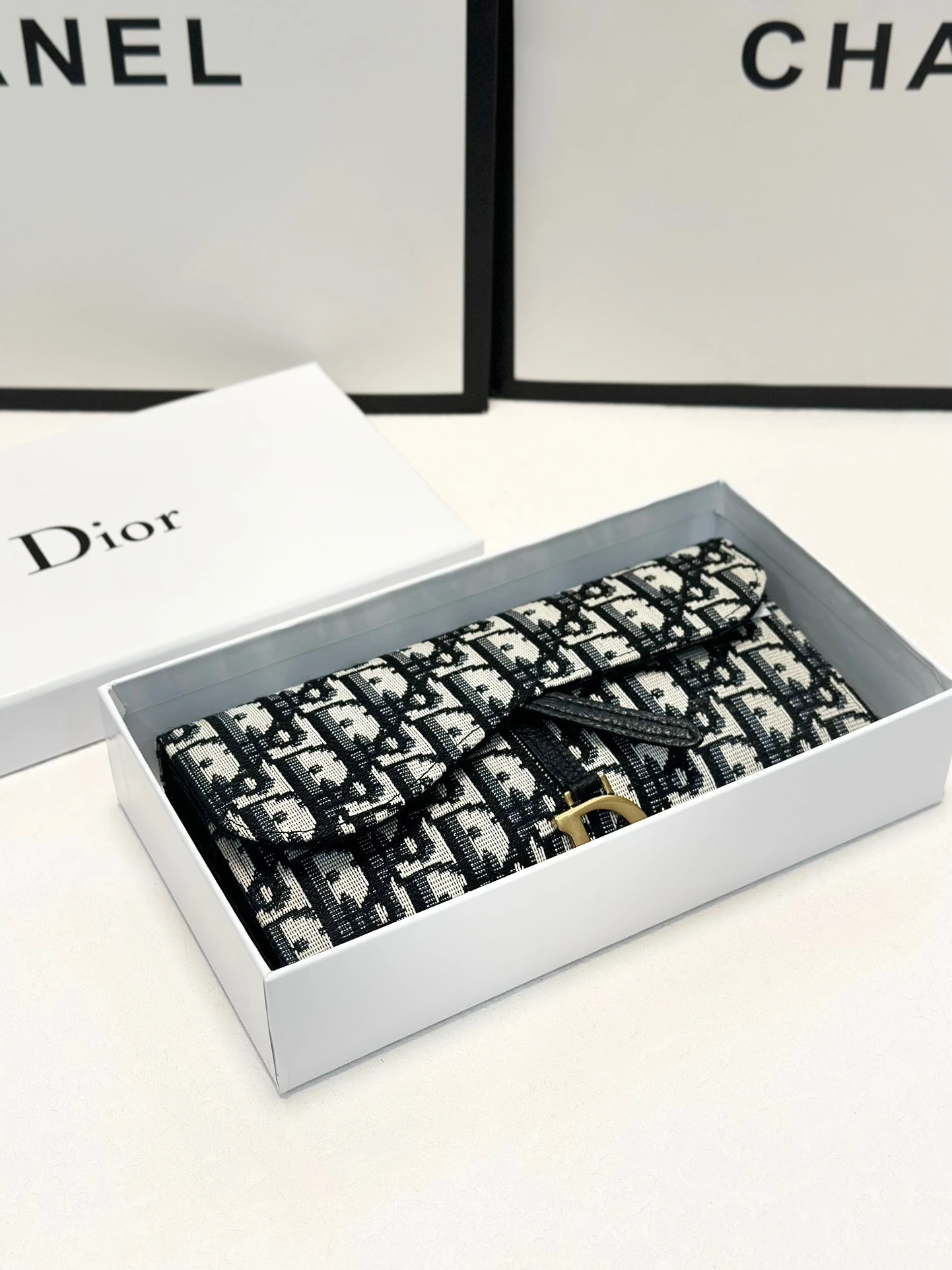 Dior Bag — d67cc86e