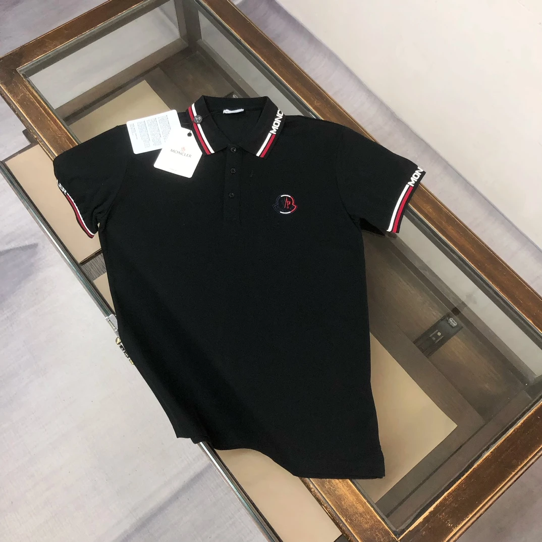 Moncler T-Shirt — a6826310