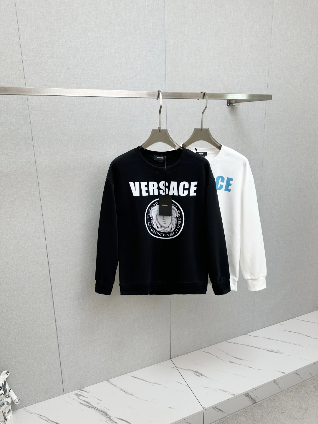 Sweatshirts — e76138ca