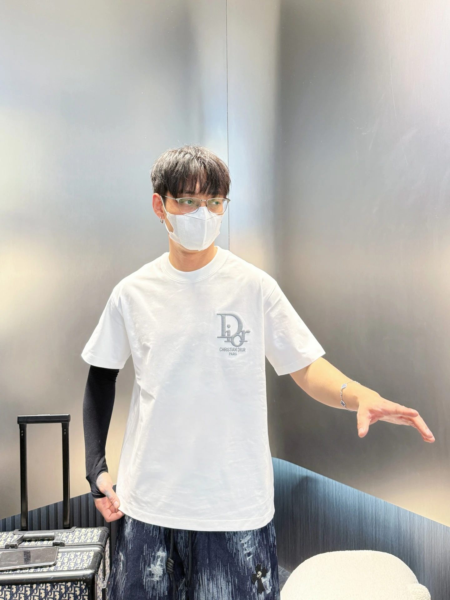 Dior T-Shirt — 6db107bd