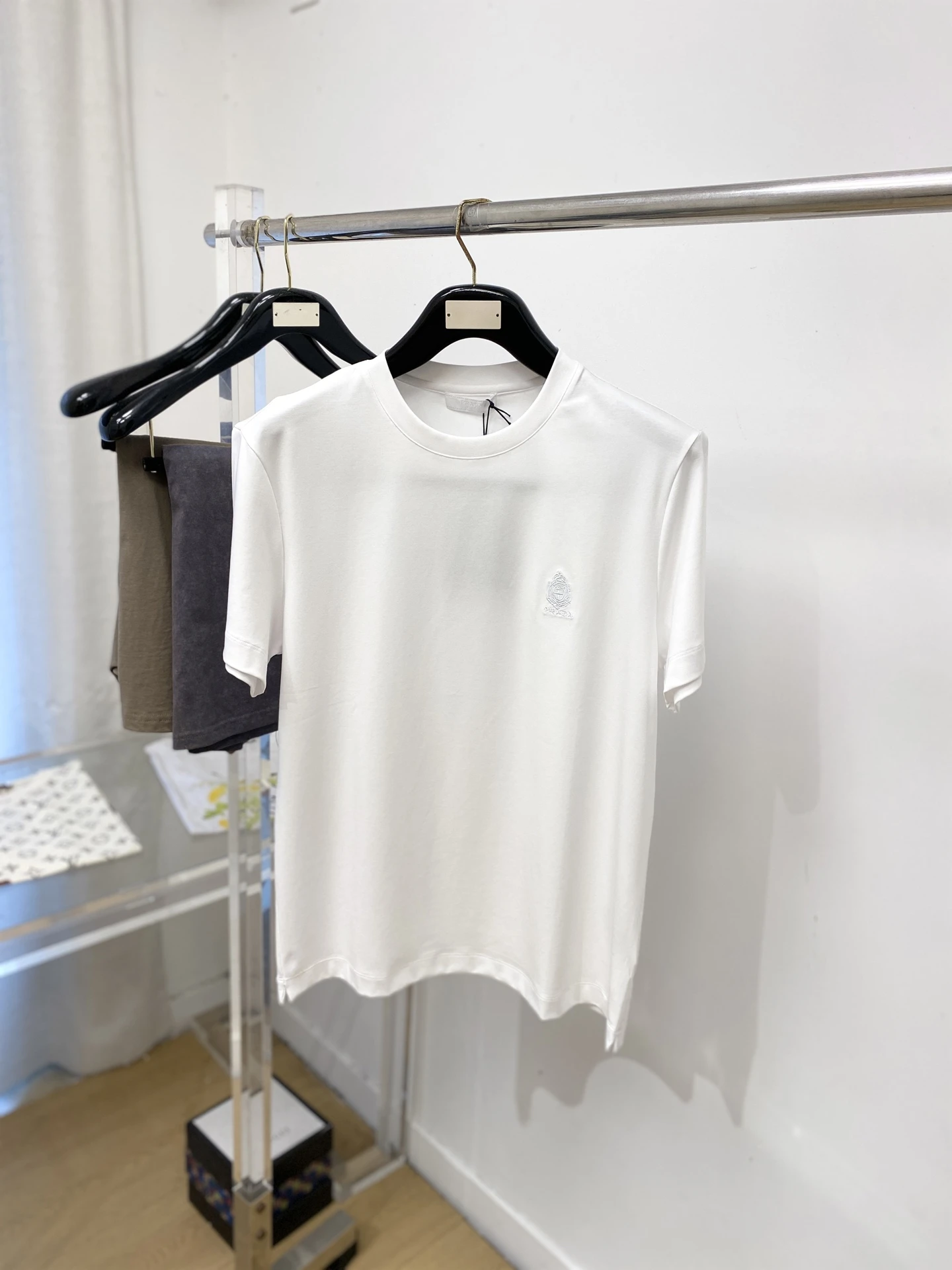 Prada T-Shirt — 2ec33ed4