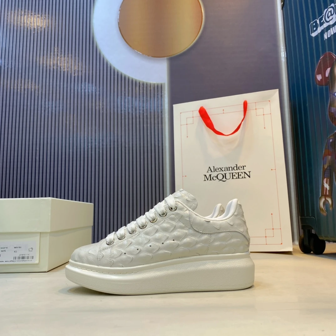 Alexander McQueen Sneakers — 256e7b14