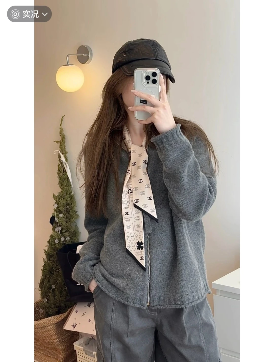 Chanel Scarves — f995e26a