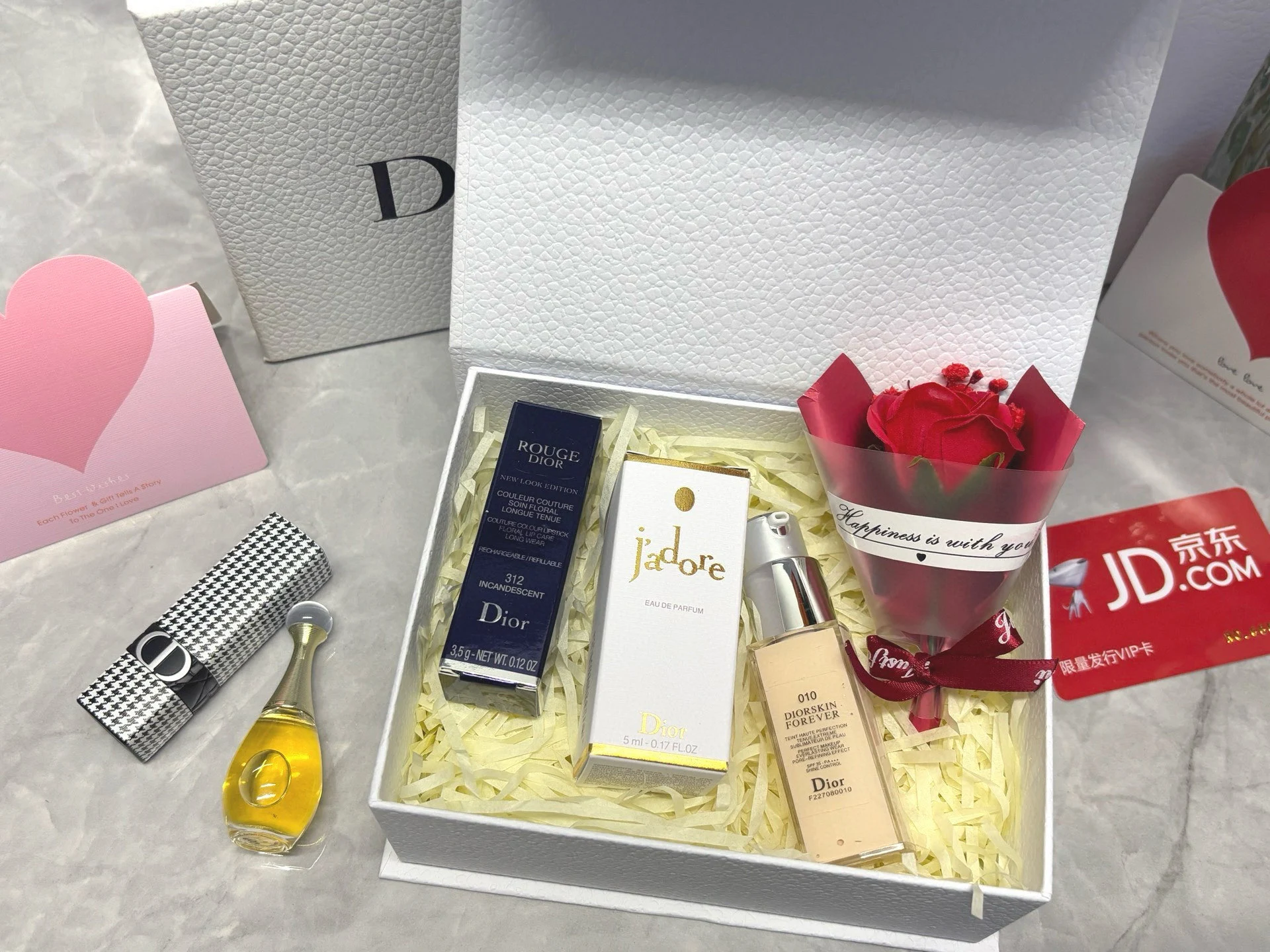Dior Fragrance — 03048d63