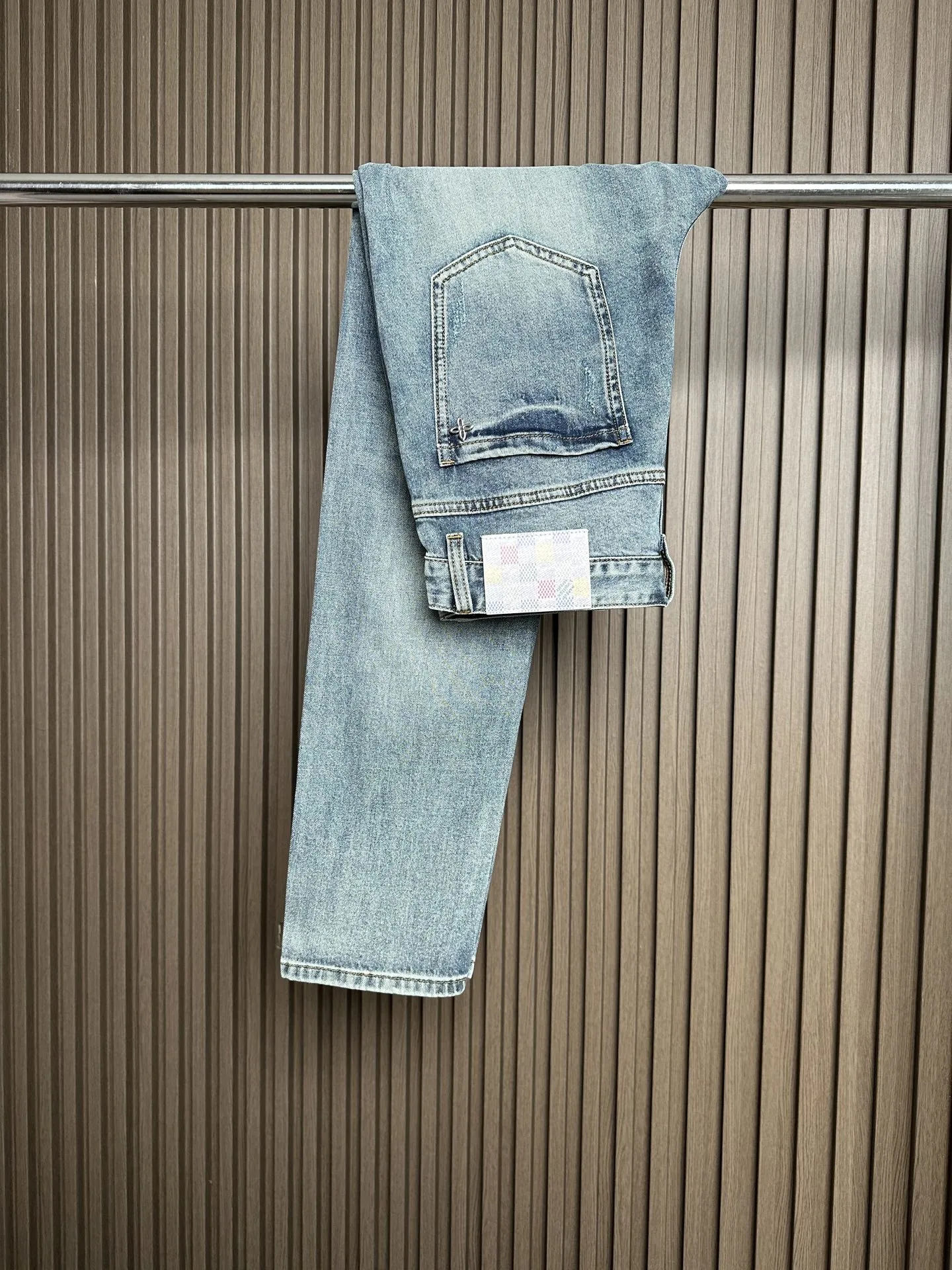 Louis Vuitton Jeans — 3dc0cd30