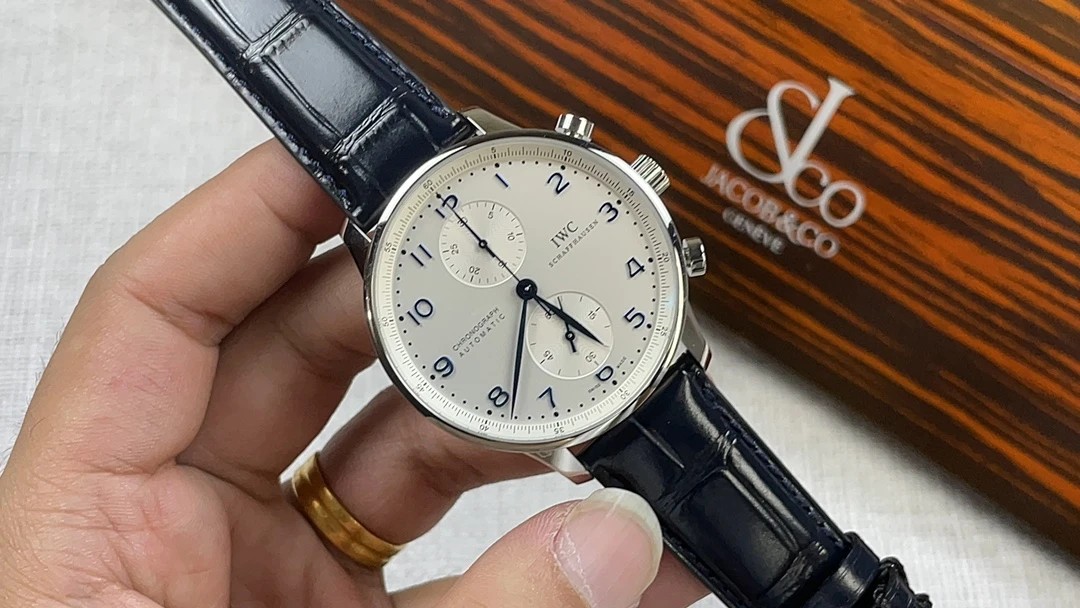 IWC Watch — f0e5f932