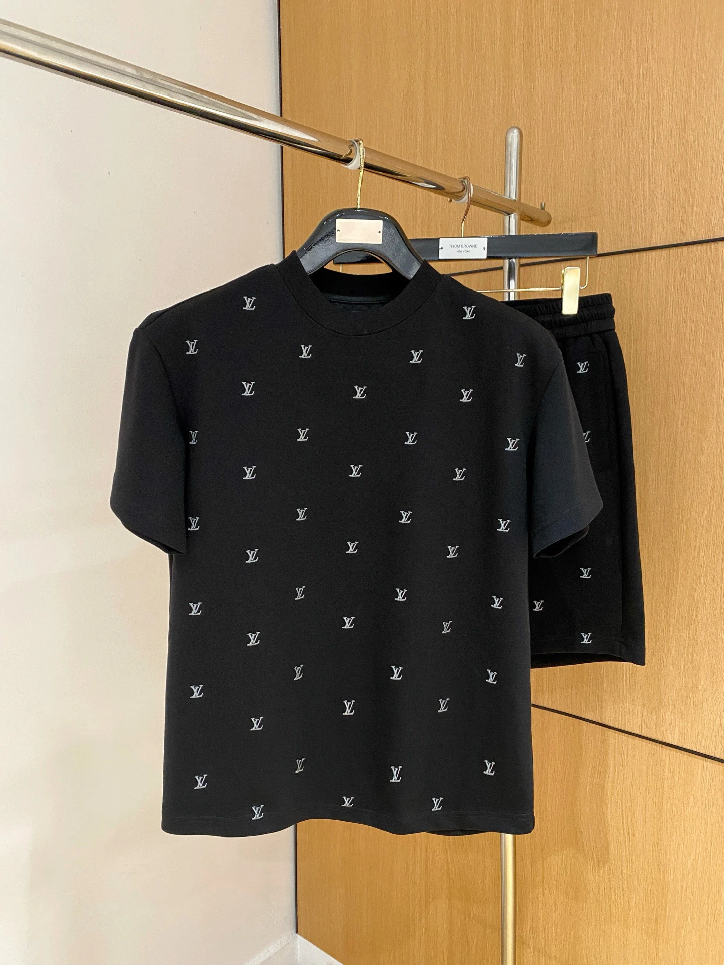Louis Vuitton T-Shirt — 4cde75b8